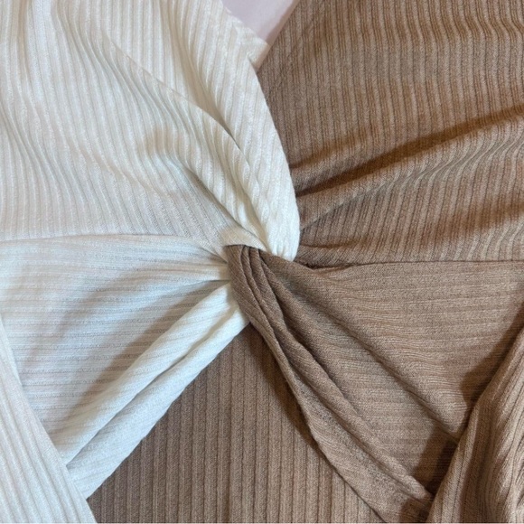 Two-Tone Ribbed Long Sleeve Top - Picture 2 of 3